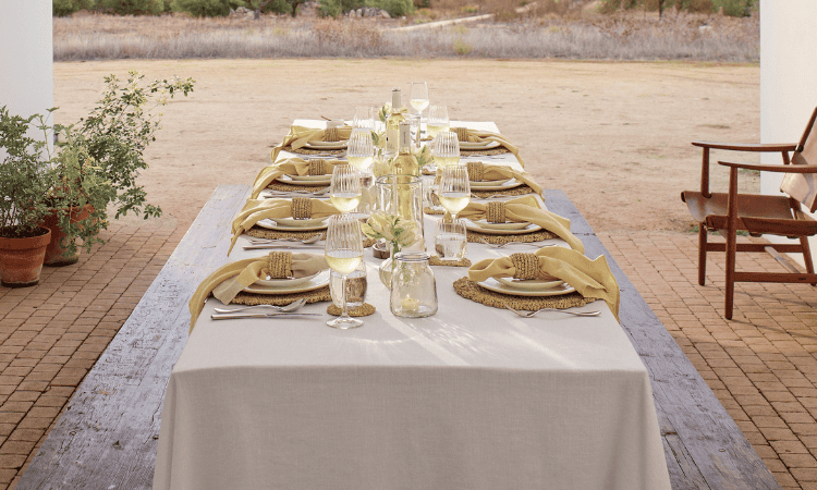 Cómo elegir el mantel perfecto para tu mesa